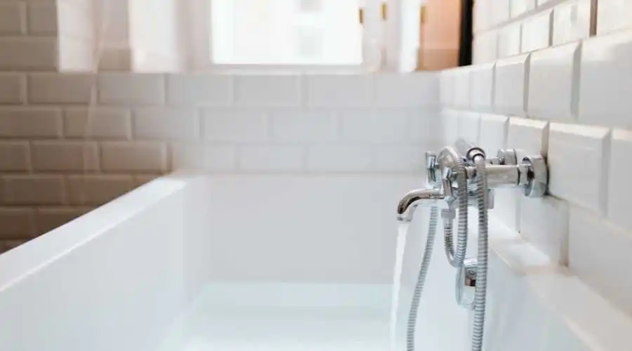How Durable Are Newly Reglazed Bathtubs?