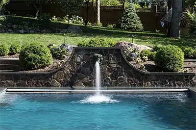 pool-water-features