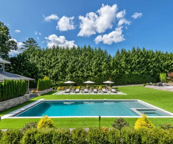 swimming pool experts in southampton new york