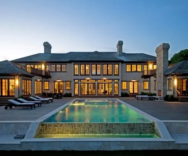 modern pool design Southampton